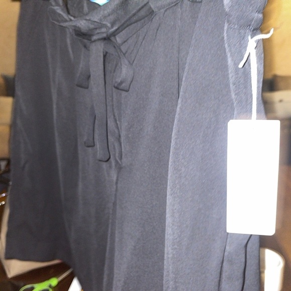 Liz Claiborne Black Women's Shorts Size 18 NWT - Picture 5 of 6